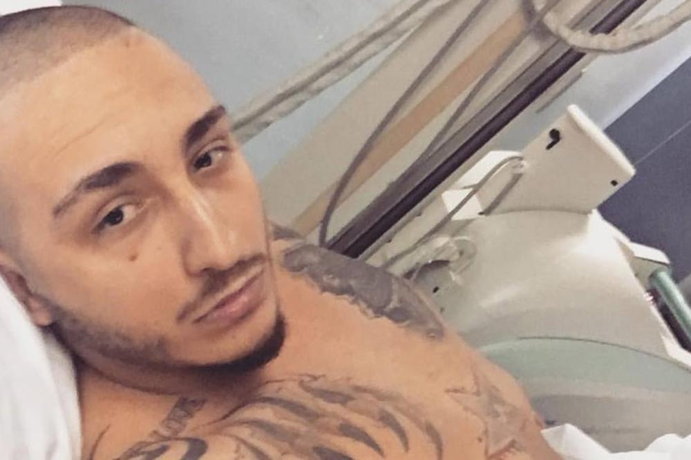 Izrešetani reper i bivši dečko Tijane Ajfon oglasio se iz bolnice, a evo šta je poručio! (Foto)