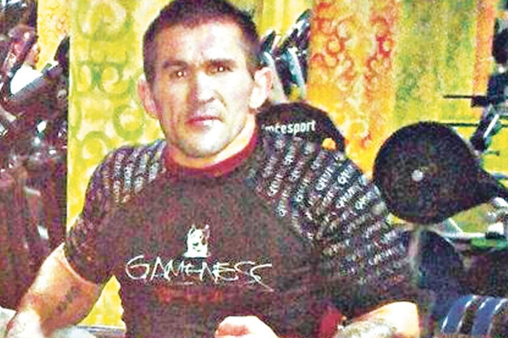 Saslušan Tasmanijski đavo koji je tukao taksistu i pretio mu nužem: Tužilaštvo traži pritvor, a on zanemeo!