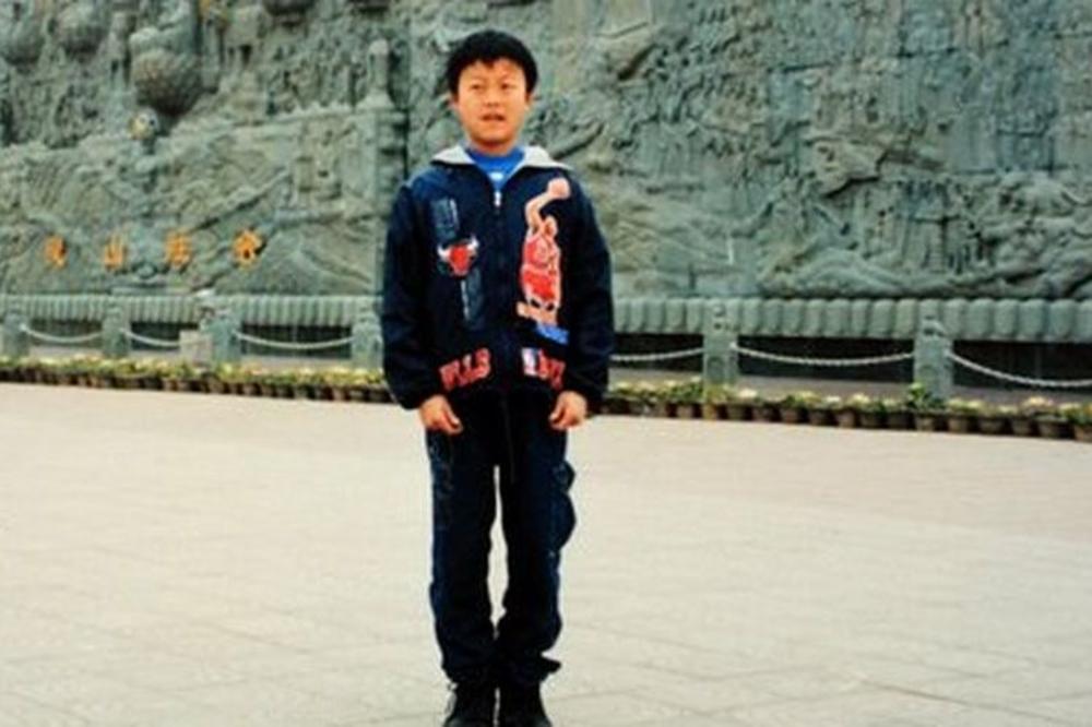 Dan pre svadbe našli su fotografiju od pre 16 godina, i shvatili da im je bilo suđeno! (FOTO)