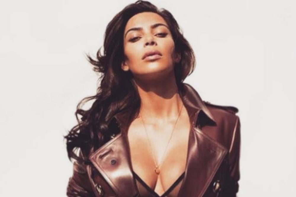 Srbi hteli da siluju Kim Kardašijan?! Starleta istraumirana posle pljačke Pink Pantera! (FOTO)