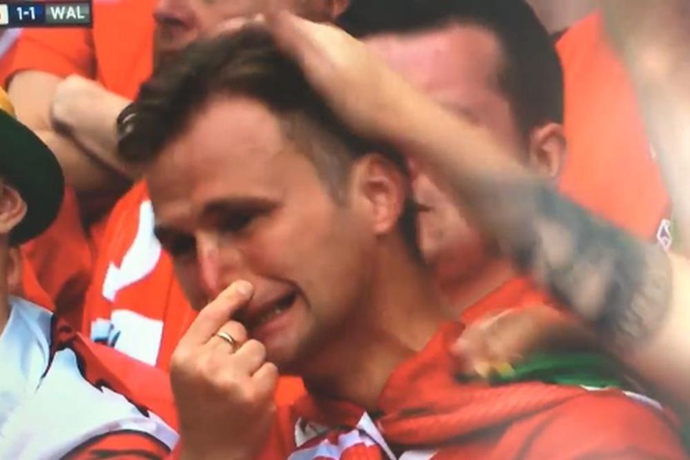 Kao da je predosetio: Navijač Velsa 5 minuta pre gola Engleza plakao kao kiša! (VIDEO)