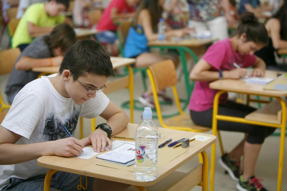 Đaci se baš smorili: U novoj školskoj godini jedan raspust manje!