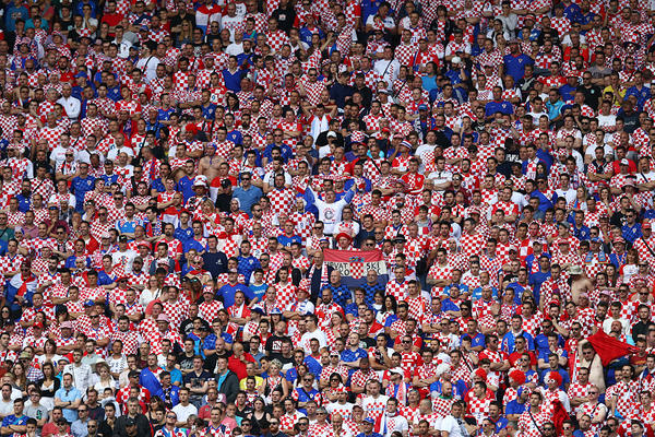 Transparent ovog Hrvata je pobedio! (FOTO)