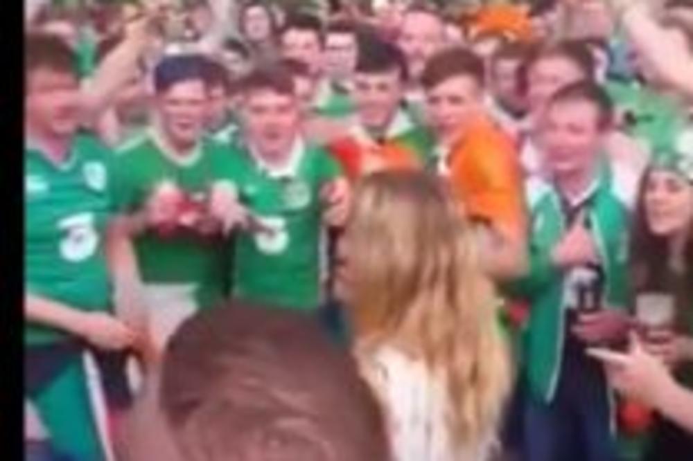 Njih 100 pevalo je serenadu jednoj lepoj Francuskinji!