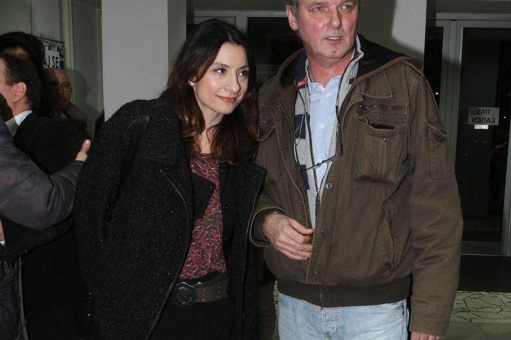 LEGENDARNI GLUMAC MANDA IMA SINA SA NJOM!Anja je otvoreno pričala o svemu, pa otkrila zašto Anđelku Prpić zove KUMO