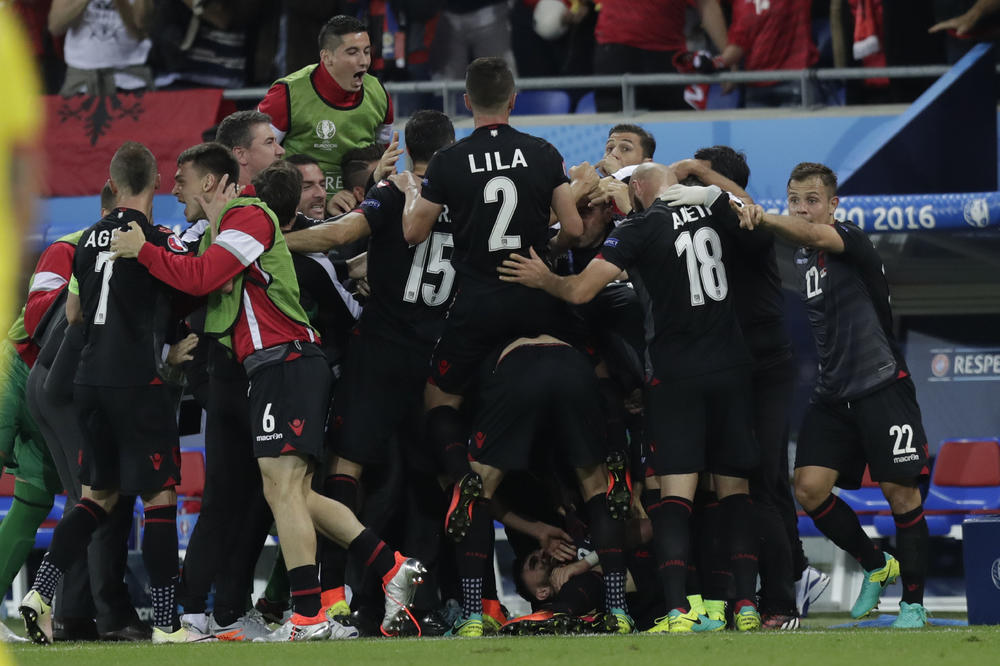 Rumunski golman poklonio Albancima istorijsku pobedu i nadu za 1/8 finala! Francuzi i Švajcarci na ravne časti! (FOTO) (VIDEO)