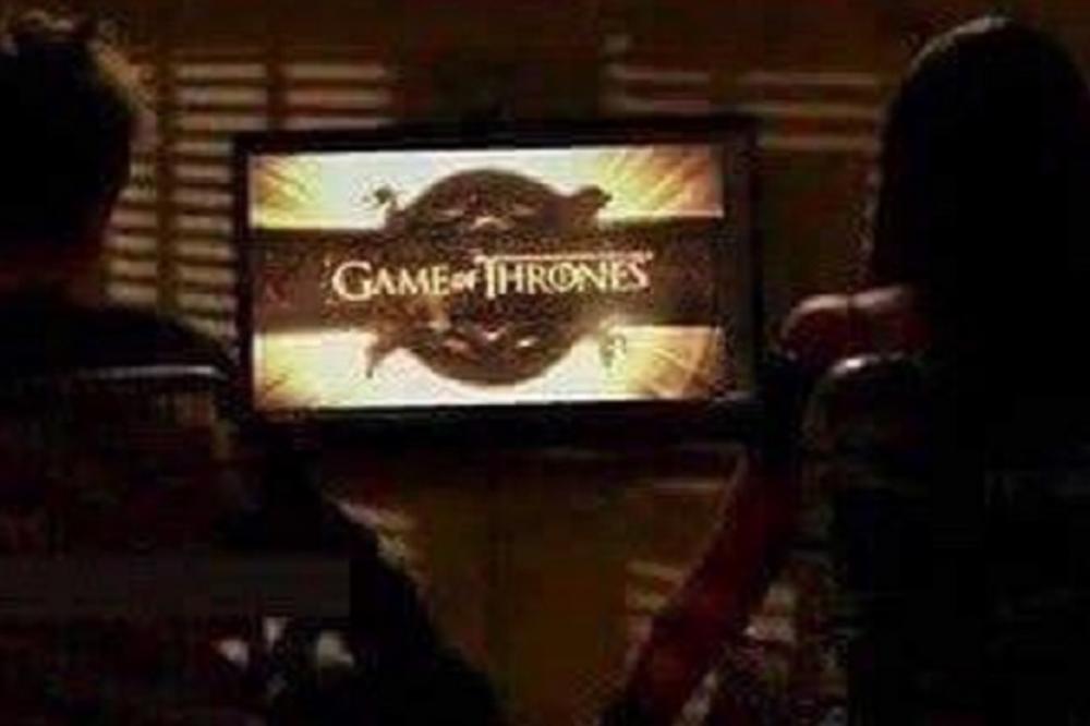 ŠOK PRIZNANJE AUTORA SERIJE IGRA PRESTOLA! Knjiga je inspirisana RASPADOM JUGOSLAVIJE, porodice su  NARODI SFRJ