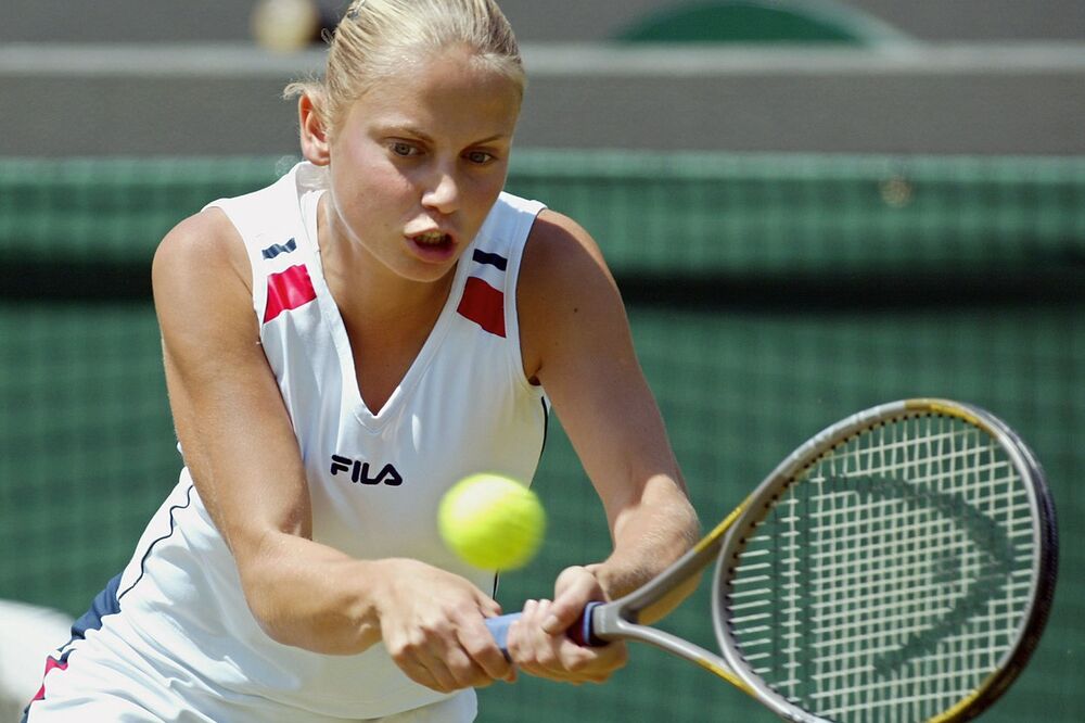 Nikada jezivija ispovest Jelene Dokić: Otac me je skidao do brusa i tukao kaišem! Umalo da oslepim od batina!