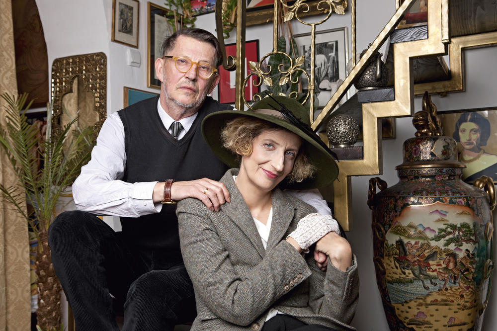 ISIDORA POKAZALA KAKO JE TO BILO PRE 23 GODINE: Slika sa venčanja, a TEK PORUKA, ne ostavlja nikog ravnodušnim... (FOTO)