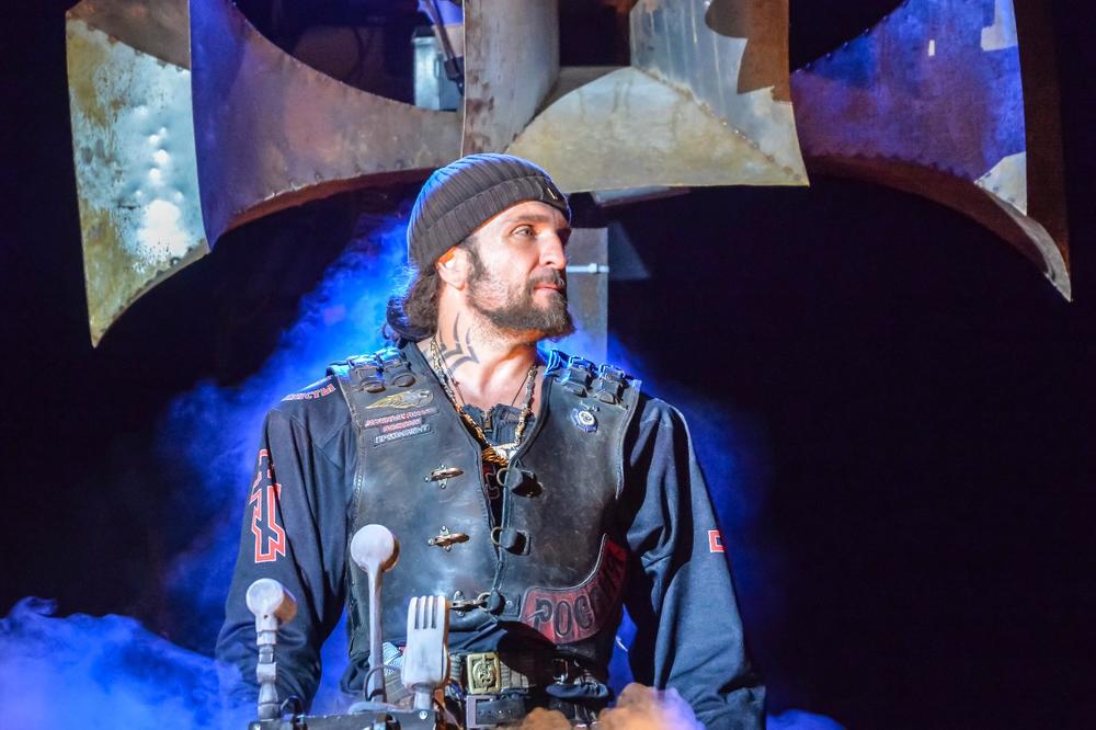 SRPSKI DUŠMANI KLEČE PRED PUTINOM I HIRURGOM! O ovoj slici PRIČA cela Rusija i Srbija, a nosi JAKU PORUKU (FOTO)