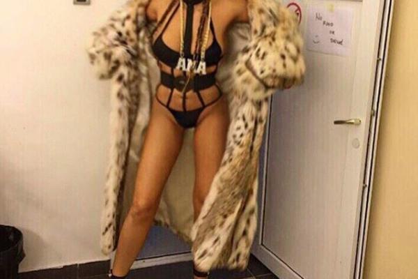 I Rasta bi voleo ovu guzu, ali pripada njegovoj ženi: Udata Ana se opustila i razgolitila