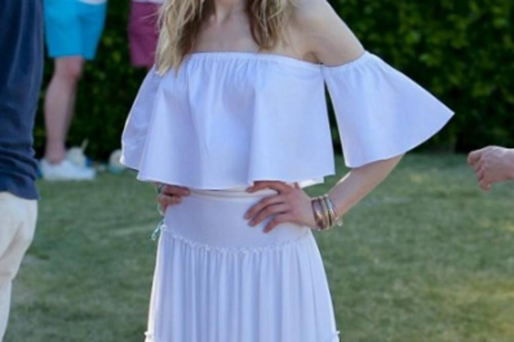 Najtraženija srpska zvezda u Americi počela je svoju karijeru kao obična konobarica! (FOTO)