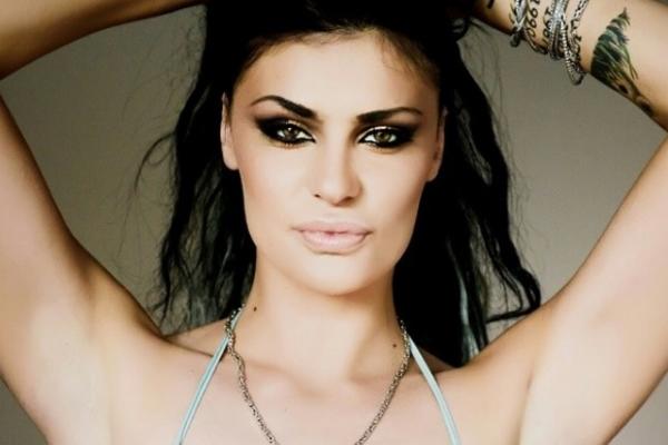 Najbolja riba novog rijalitija! Zbog Mirele nećete moći da se odvojite od TV-a! (FOTO)