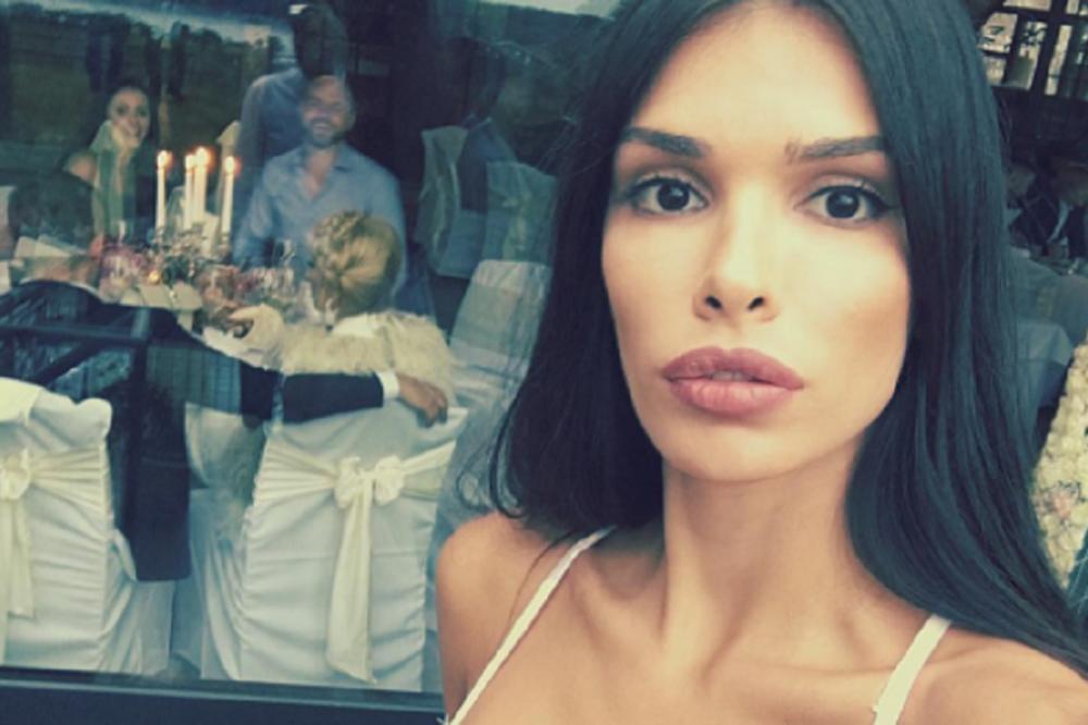 KAKVA TRANSFORMACIJA! Danas je jedna od NAJLEPŠIH SRPKINJA, a ovako je izgledala PRE UDAJE za fudbalera! (FOTO)