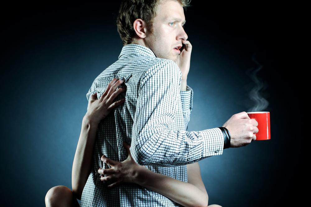 Odete u kafić i uz kafu dobijate i oralni seks! Posetite ovu zemllju i uverite se sami! (FOTO)