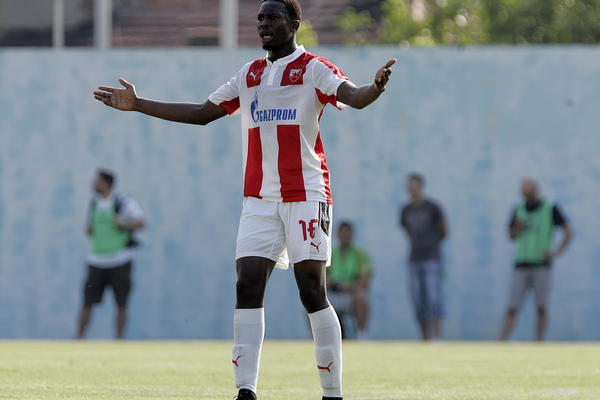 I U SENEGALU SU OBOŽAVALI ŠABANA: Mbođ skrhan bolom zbog pogibije omiljenog pevača!