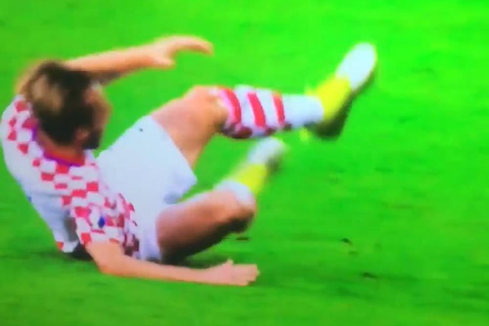 Celim stopalom na potkolenicu: Portugalac bez milosti zgazio Rakitića! (VIDEO)