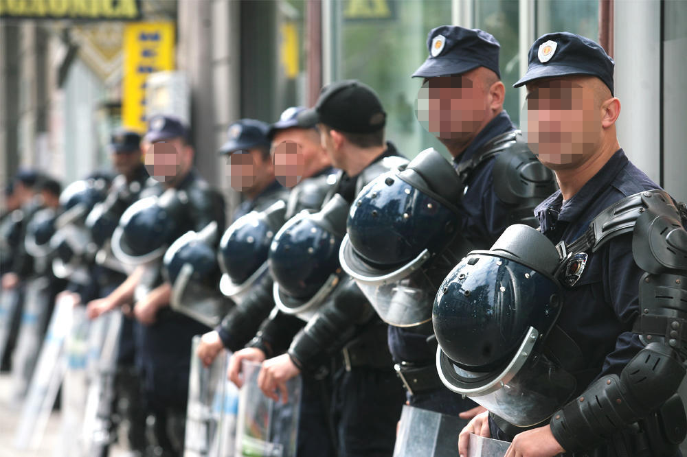 Srpski policajci upali u Crnu Goru i upucali maloletnika!