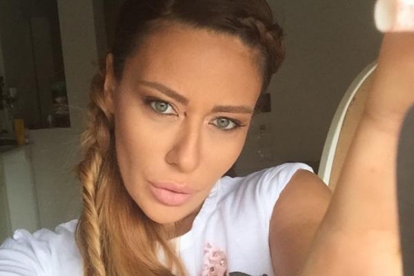 Žene, spremite se! Za bratom Ane Nikolić ćete potpuno odlepiti! (FOTO)