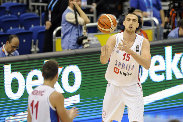 Poznato zbog čega je Milutinov odbio igranje za reprezentaciju!