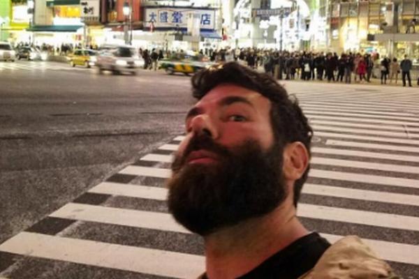 PRESELO MU DROGIRANJE! Kralj Instagrama doživeo dva srčana udara nakon četiri dana orgijanja! (FOTO)