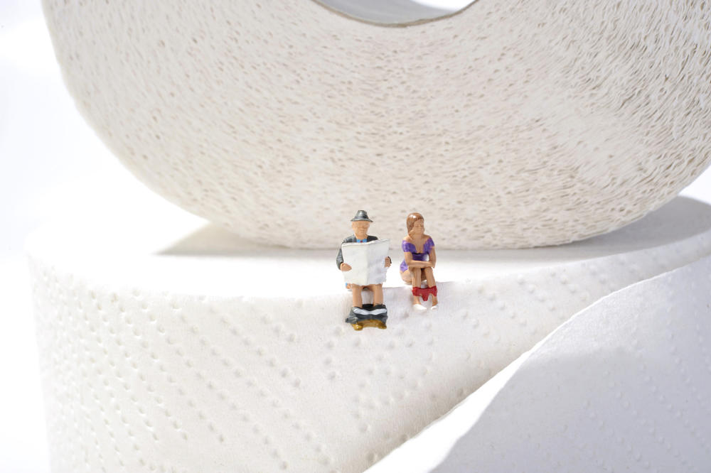 Srbija vs Japan: Šta rade Srbi, a šta Japanci kada ostanu bez toalet papira? (GIF)