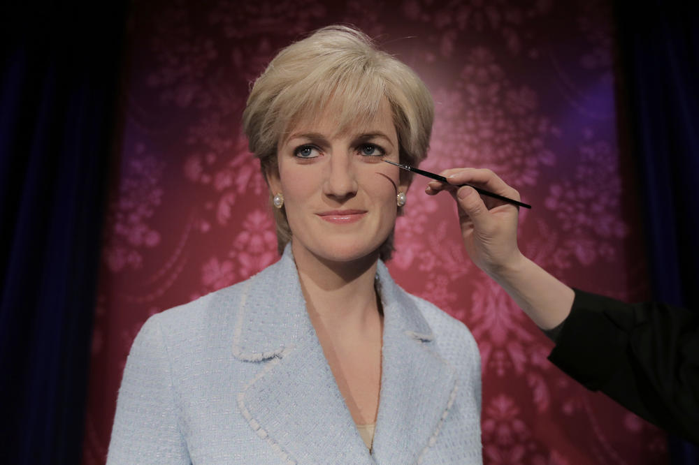 PRINCEZA DAJANA SE TADA OSRAMOTILA PRED SVIMA: Čarls joj nije rekao ovu stvar a onda su svi počeli da joj se smeju