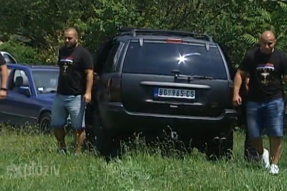 Mišići, tetovaže i obrijane glave! Ovi momci pozivaju da se ugledate na njih, a teško ćete ih odbiti! (VIDEO) (FOTO)