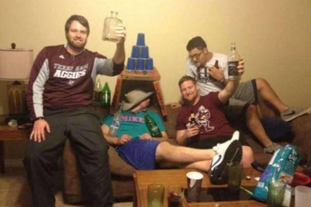 Osam likova koji su bili toliko pijani da su zapalili internet (FOTO)