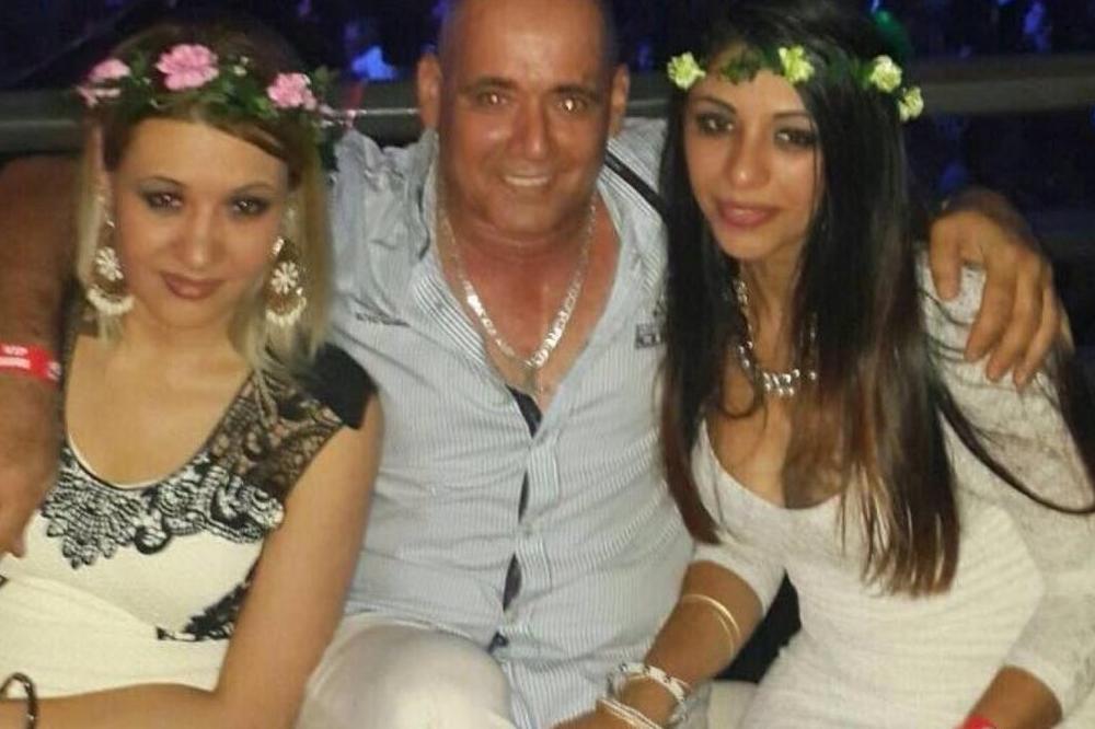 Skandal potresa Kopa Amerika: Procurele eksplicitne fotke sudije iz finala sa prijateljicama noći! (FOTO 18+)