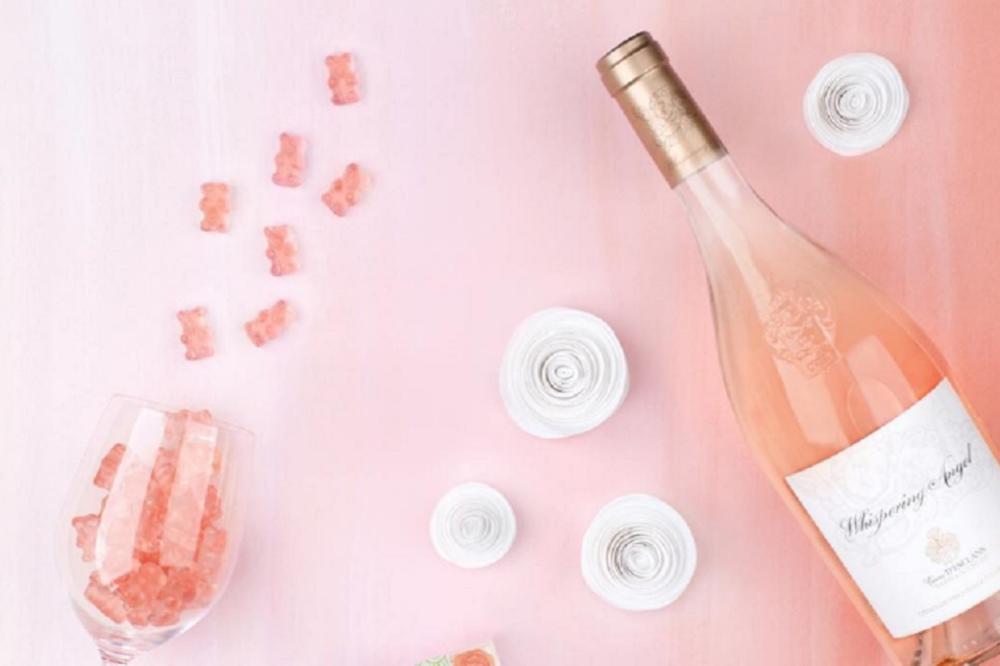 680 ljudi na listi čekanja: Roze gumene mede su rasprodate za dva sata (FOTO) (VIDEO)