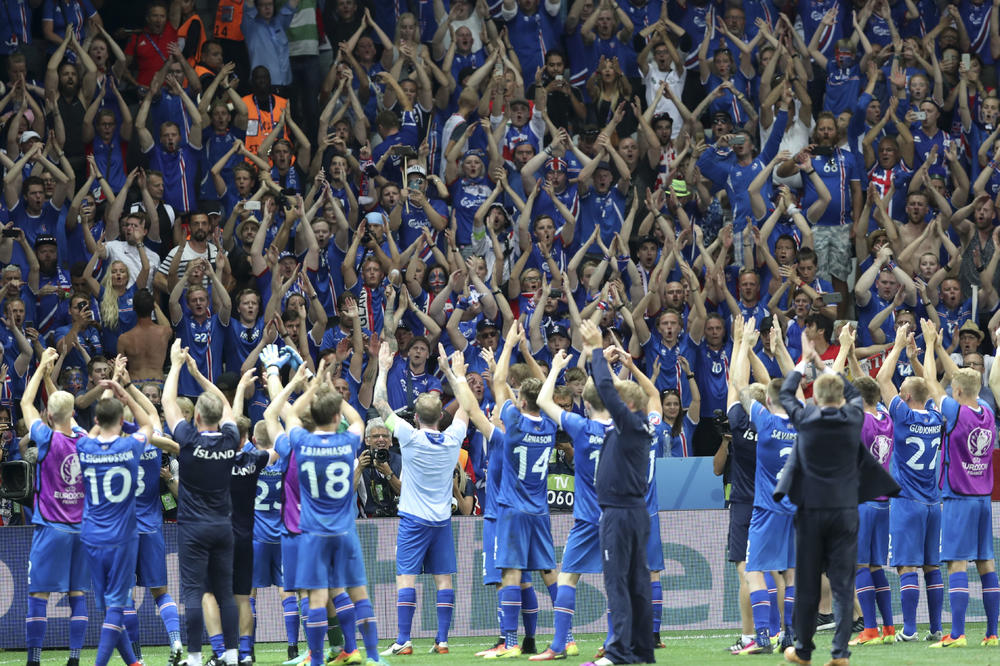 VIKINŠKI POHOD NA POBEDU U MOSKVI! Reprezentacija Islanda će na današnjem meču imati neverovatnu podršku! (VIDEO)