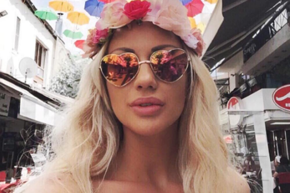 Ana Kokić, ti li si? Pevačica smršala 10 kg! Fanovi podeljeni, premršava ili prezgodna? (FOTO)