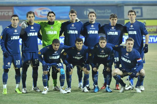 Nekada je rešetao mreže u dresu Dinama, a od novembra počinje da nabada po oktagonu! (VIDEO)