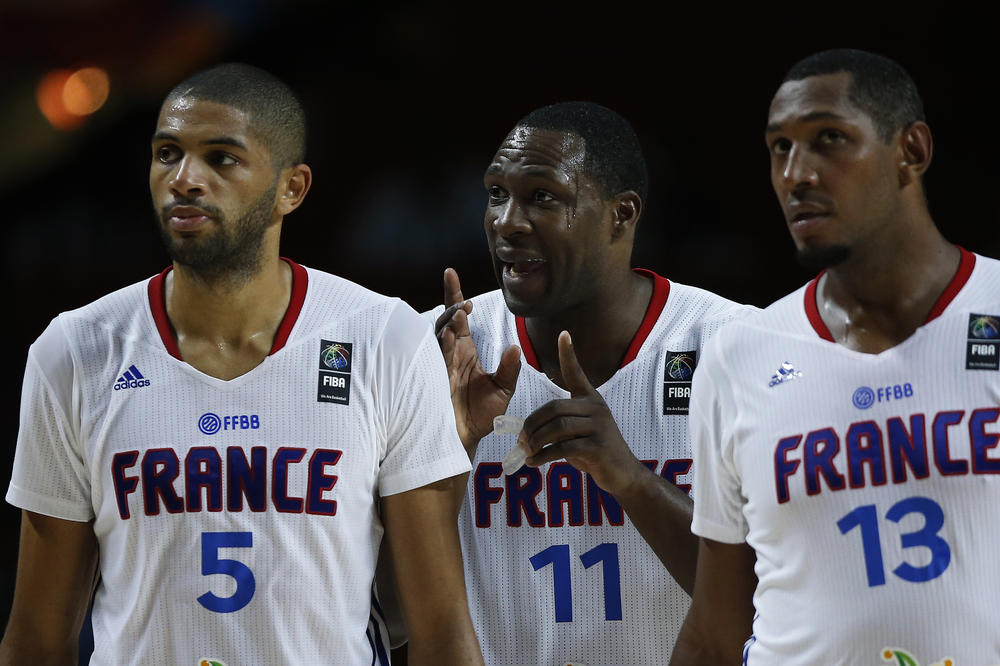 Troši se na sve strane u NBA, francuskoj zvezdi od Džordana 120 miliona! (VIDEO)