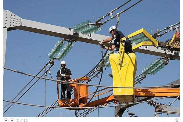 ŽENA SE ZAKUCALA U BANDERU: Deo Kumodraža bez struje