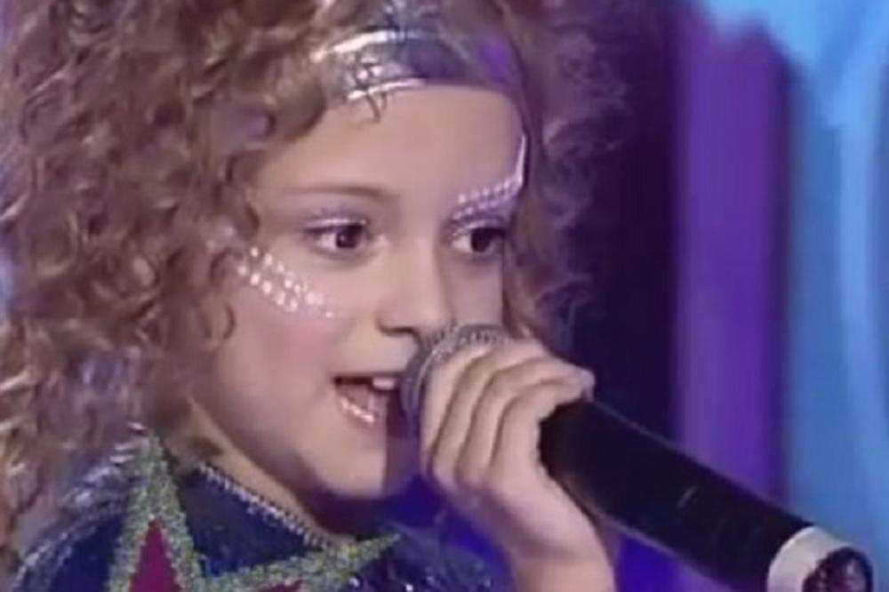 Bravo malena! Preslatka Darija Vračević svojim glasom podigla Srbiju na noge! (FOTO) (VIDEO)