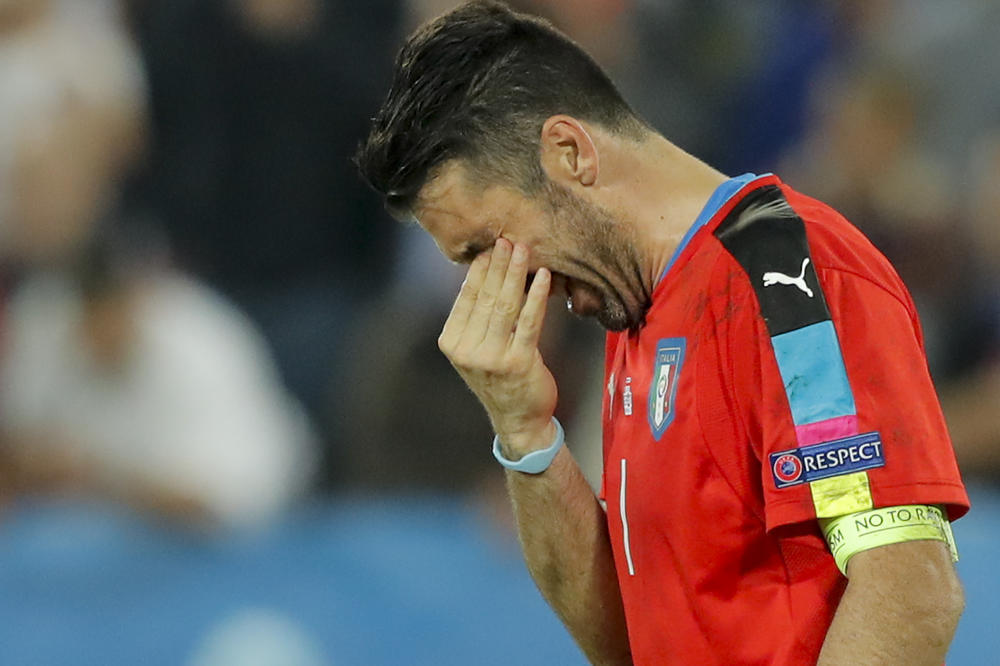 Bufonovo oproštajno pismo zbog kog Italija uveliko plače: Spremite papirne maramice, od ovoga suze liju u potocima... (FOTO) (VIDEO)