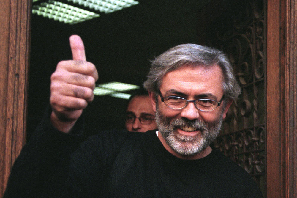 24 GODINE OD UBISTVA SLAVKA ĆURUVIJE: Ubice u njega ispalile 17 metaka!