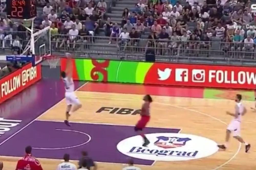 Šoutajm Nikole Kalinića u Areni: Zakucavanje iza glave da mu pozavide i NBA zvezde! (VIDEO)