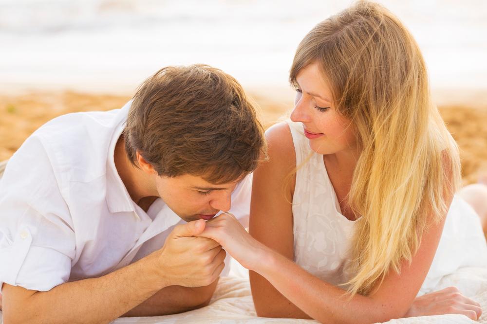 OVA ČETIRI HOROSKOPSKA ZNAKA IMAĆE NAJBOLJE LETO: Smeši im se NOVA LJUBAV