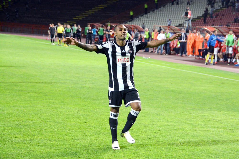 ISMEVANJE! Everton PONIZIO Delije i Zvezdu nekoliko dana posle trijumfa u Derbiju! (FOTO)