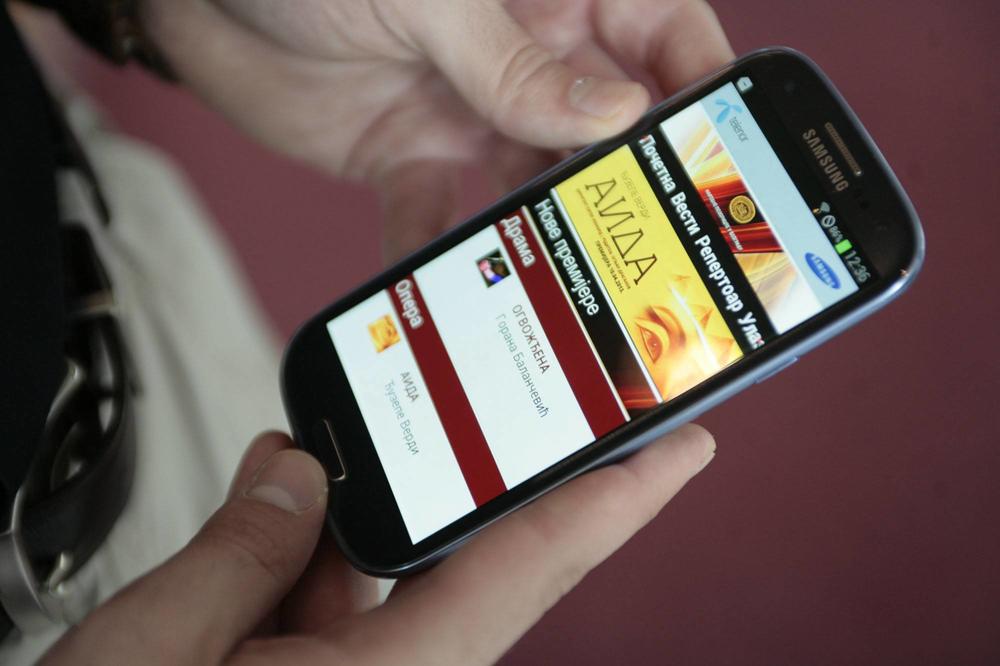 Pet dokaza da vam neko prisluškuje telefon! (VIDEO)