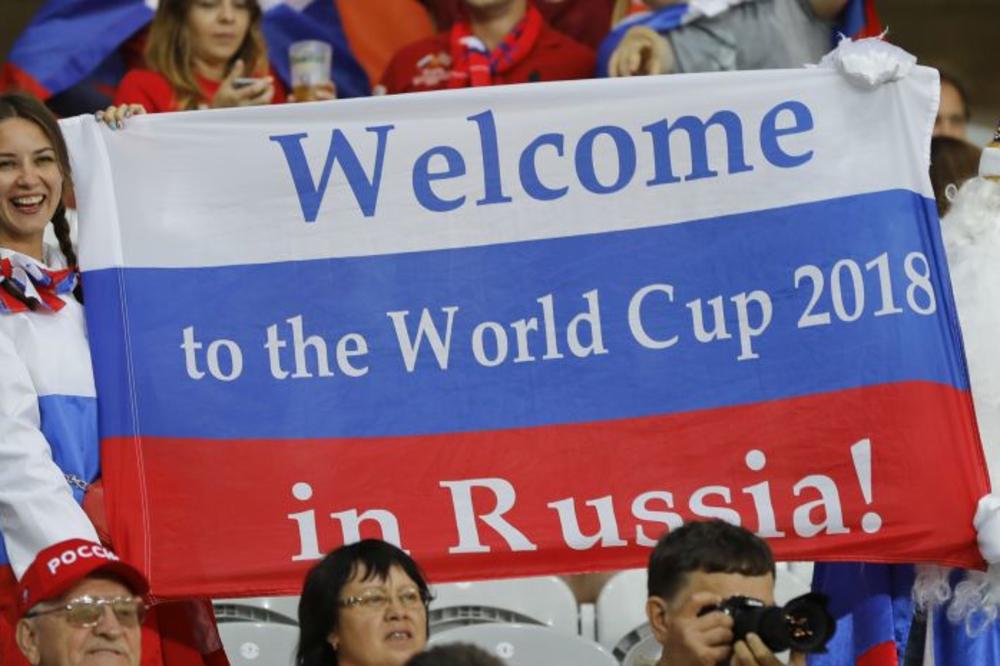 Zbog ovoga će svet pobesneti na Ruse: Domaćinima 10 puta jeftinije karte za Mundijal! (FOTO)
