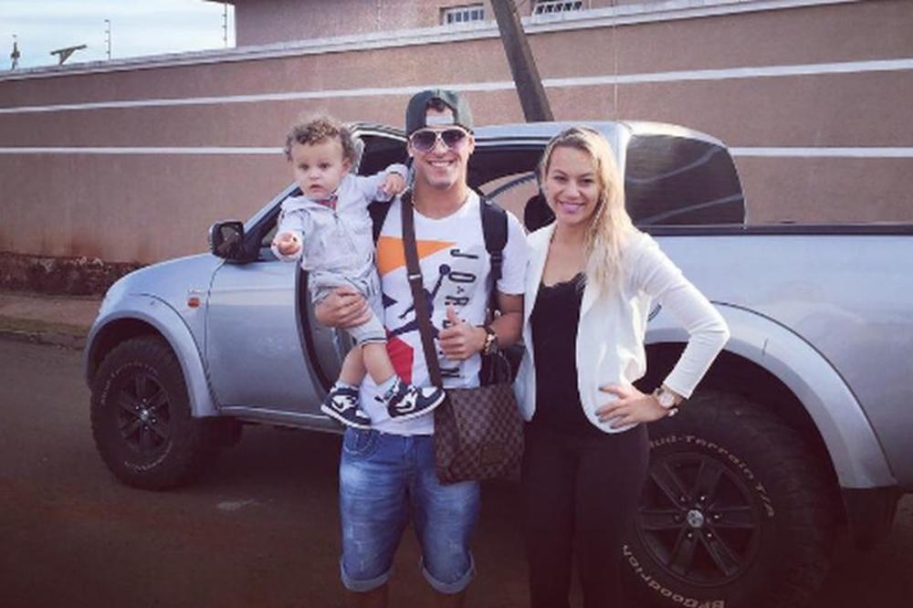 Leonardo konačno krenuo za Beograd: Evo šta mu poručuju Grobari! (FOTO)