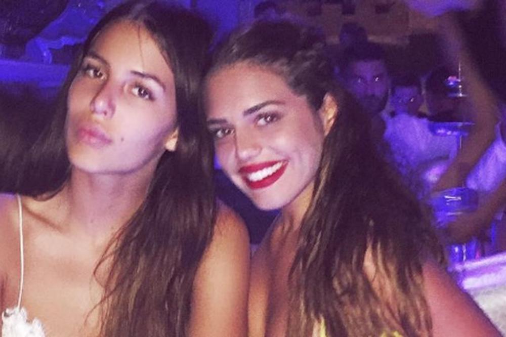 Starija skoro 2 decenije, a šije ih kao ništa! Kakva Helena, Maša i Anastasija, kad ona objašnjava! (FOTO)