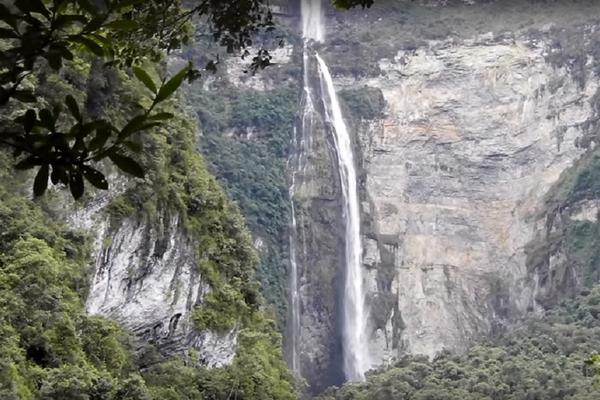 Selfi ih koštao života: U jednom danu dvoje turista poginulo u Peruu (FOTO) (VIDEO)
