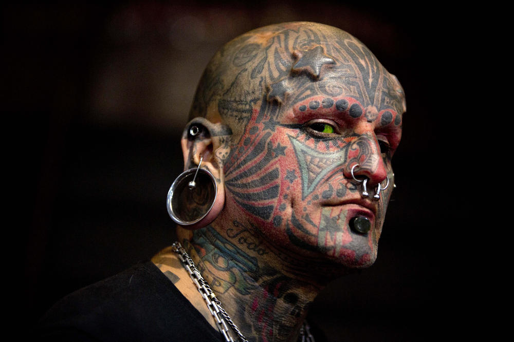 Tetoviranje je simbol zla, tatu je pečat satane! Da li je ovo najurnebesniji tekst koji ćete pročitati danas? (FOTO) (GIF)