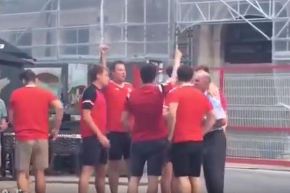 Otac tragično preminule legende velškog fudbala stigao na EURO! Ovo je reakcija navijača! (VIDEO)