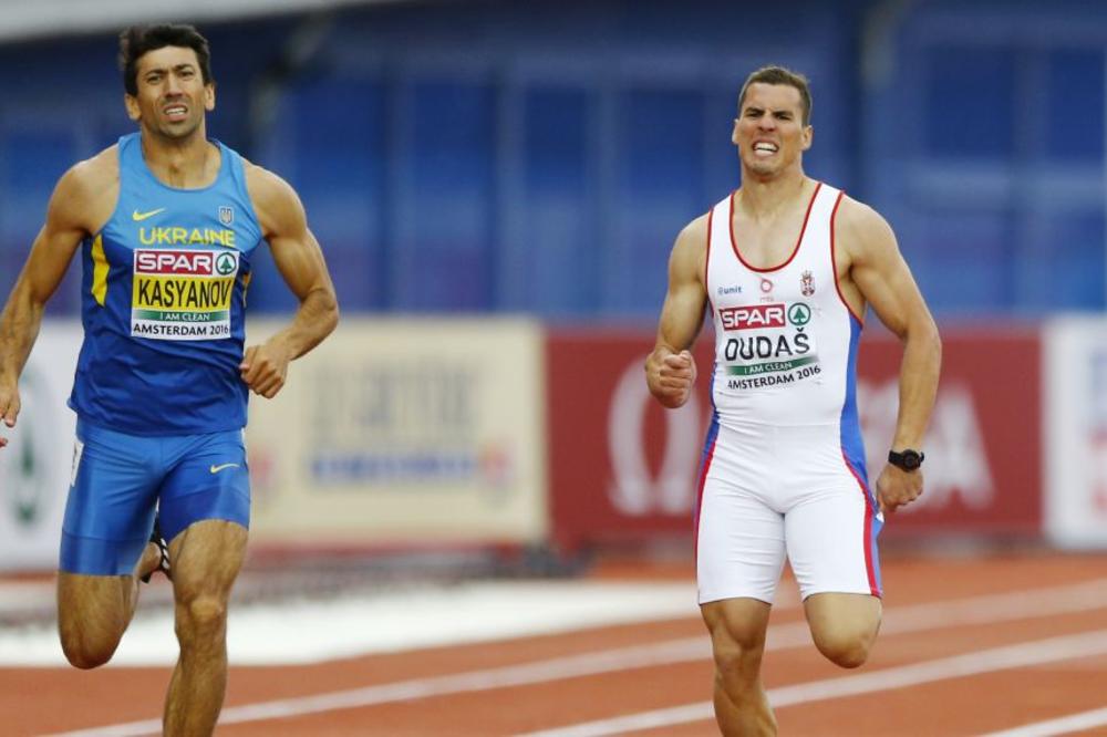 Srce šampiona: Dudaš i pored povrede ruke osvojio bronzu na Evropskom prvenstvu! (FOTO)